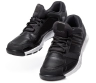 Czarne buty sportowe